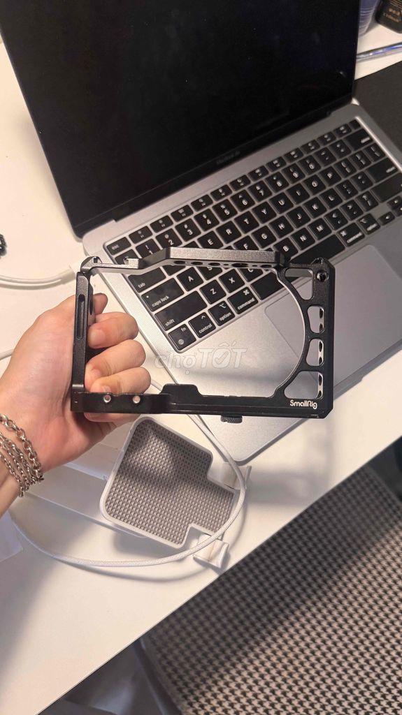 Khung máy ảnh SmallRig a6400 Đen. Mua bán Máy ảnh, Máy quay tại Quận Hà Đông Hà Nội được đăng bởi Quỳnh Tăng hình 1