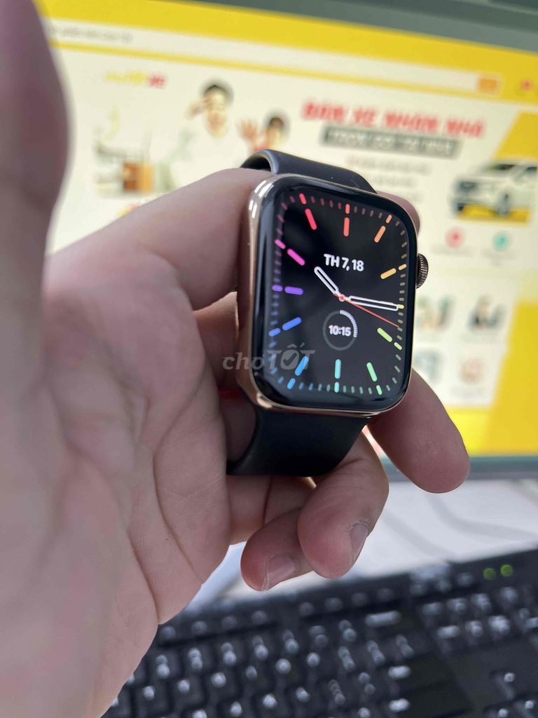 Apple Watch Series 4 LTE 44mm Bản THÉP hàng hiếm