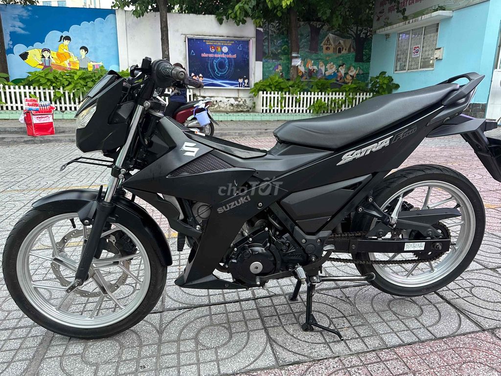 Satria Fi 2019. Đen nhám xe đẹp. BSTP 1 đời chủ. Mua bán Xe máy tại Quận Bình Thạnh Tp Hồ Chí Minh được đăng bởi Lê Nhân hình 6