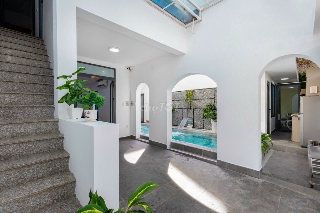 BÁN ĐẤT VỊ TRÍ ĐẸP, GẦN BÃI SAU, KHU VIP, TẶNG NHÀ VÀ NỘI THẤT