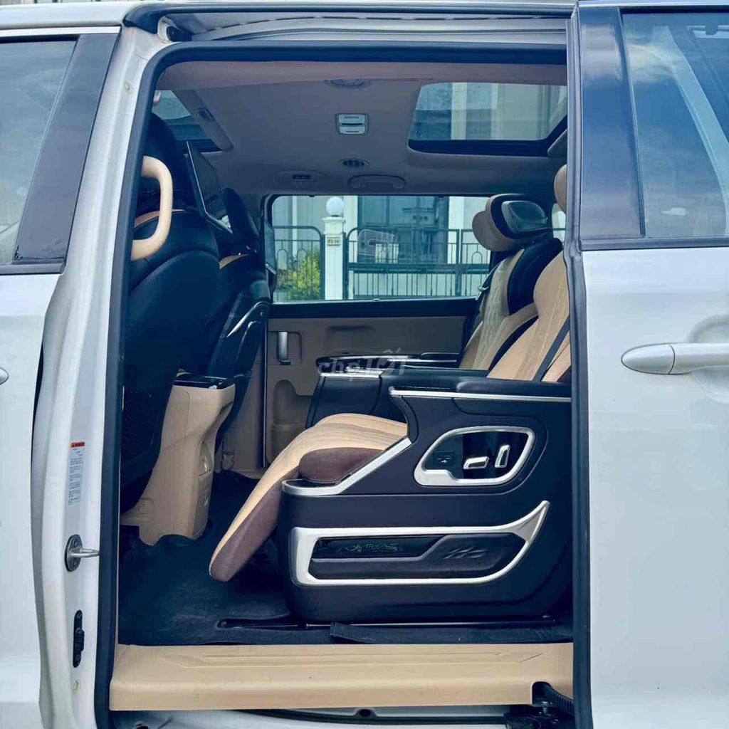 Kia Sedona 2016 3.3L GAT - 51000 km. Mua bán Ô tô tại Quận Bắc Từ Liêm Hà Nội được đăng bởi Hùng Ô tô hình 5