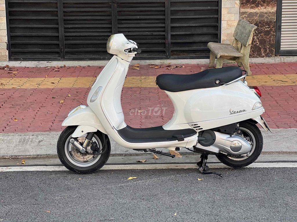 Vespa Lx 125 3vie Bstp chính chủ.. Mua bán Xe máy tại Huyện Bình Chánh Tp Hồ Chí Minh được đăng bởi Huy hình 9