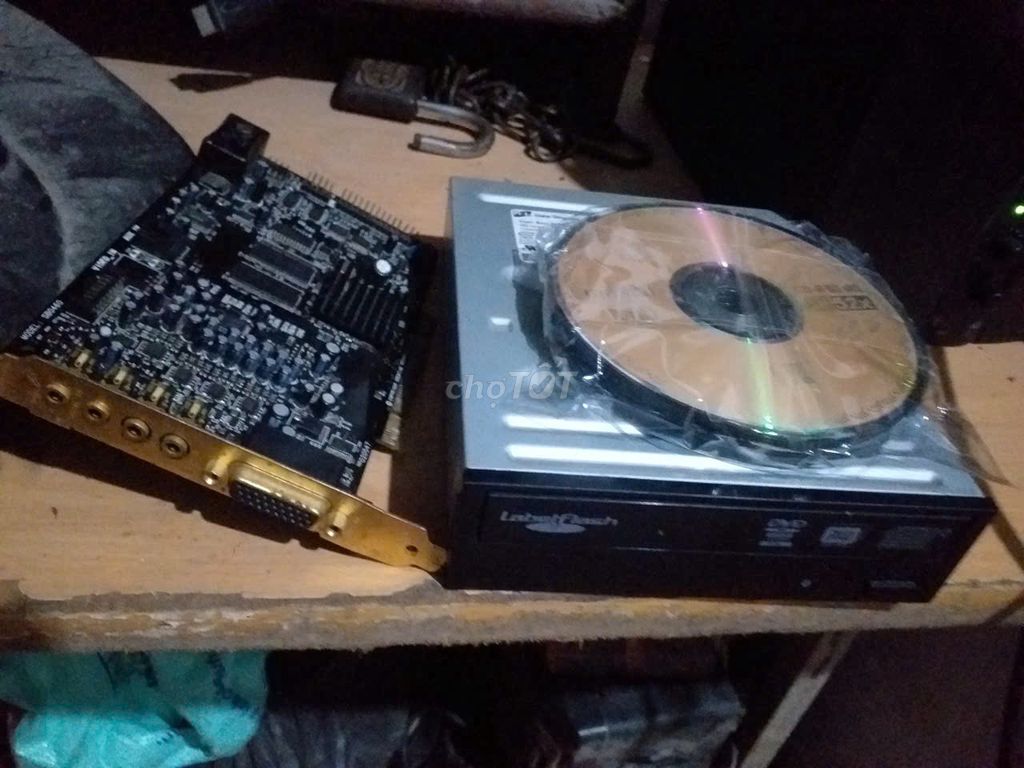 Ổ  DVD RW SATA, sạc HP 90W, ram 2x4g ddr3 . Mua bán Linh kiện (RAM, Card...) tại Quận Hà Đông Hà Nội được đăng bởi Rhythm hình 1