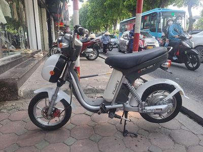 Bán xe điện Nija S đèn led bi cầu. Mua bán Xe điện tại Quận Đống Đa Hà Nội được đăng bởi Thiên Hương