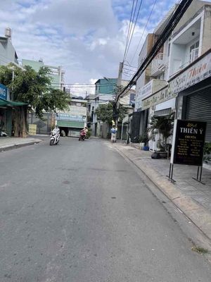 Bán nhà kế bên Eon 2 tầng 4x15 HXH. Giá nhỉnh 4tỷ. sổ đẹp không huy h.. Mua bán nhà ở tại Quận Bình Tân Tp Hồ Chí Minh được đăng bởi Lê Mỹ Xuyên 