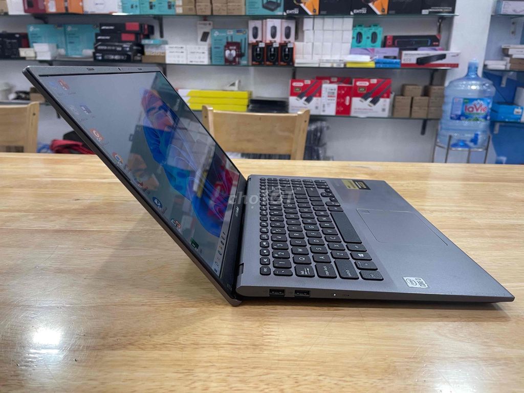 Asus i3-1005G1 15.6 inch 4GB/256GB 15.6 in. Mua bán Laptop tại Thành phố Biên Hòa Đồng Nai được đăng bởi laptop thành công biên hoà hình 1