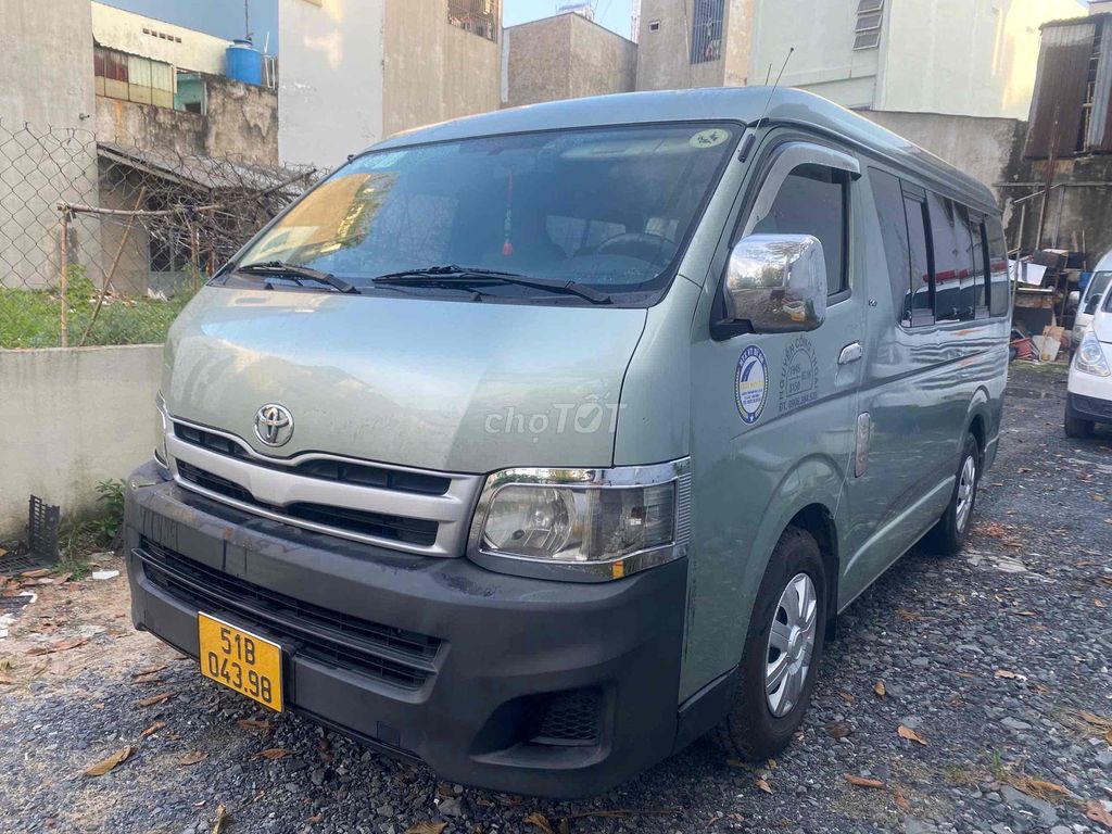 Bán gấp Toyota Hiace 2011 - 123000 km