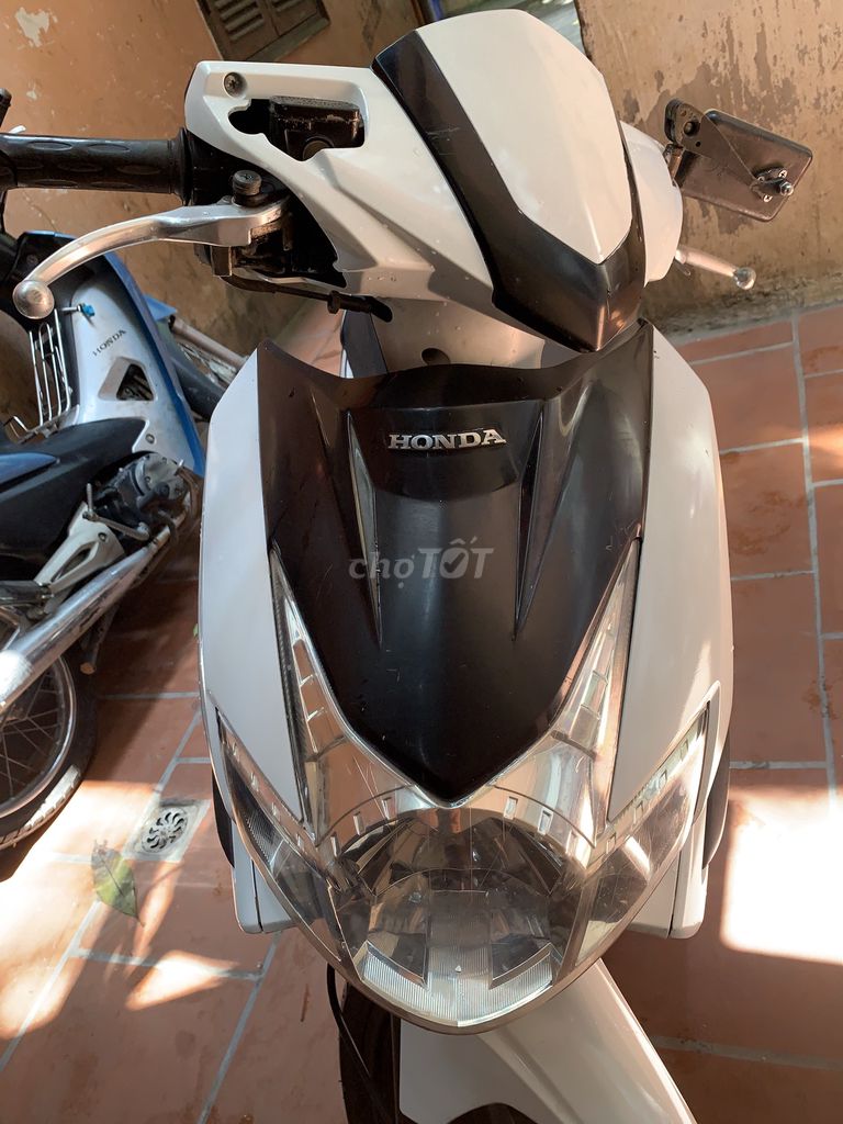 Honda Air Blade 2010 белый Таиланд