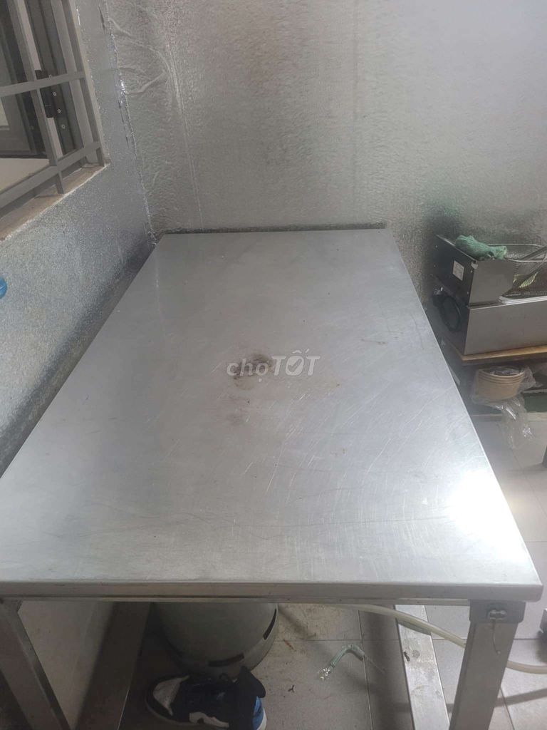 Bàn inox nguyên khối 160x80