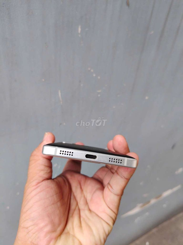 BlackBerry Key2 có gl. Mua bán Điện thoại tại Thành phố Thủ Dầu Một Bình Dương được đăng bởi CƯỜNG RÔMA  hình 1