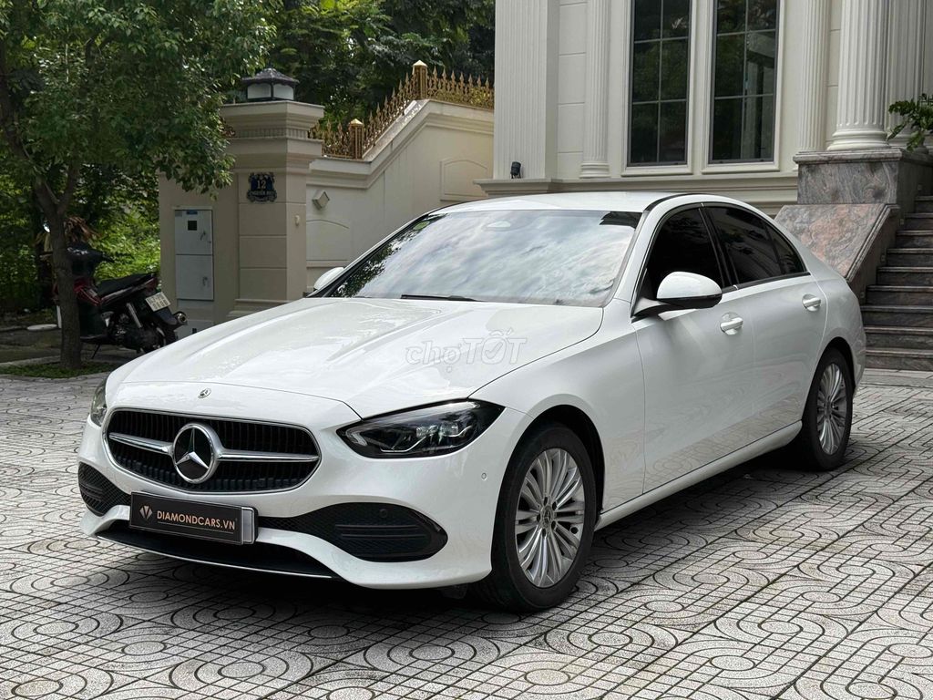 Mercedes-Benz C200 Avantgarde 2022 белый