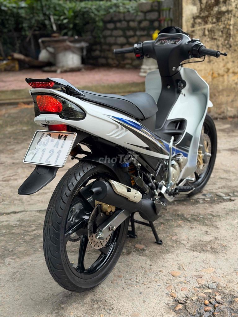 Yamaha Ya cá mập Trắng Mới 100%