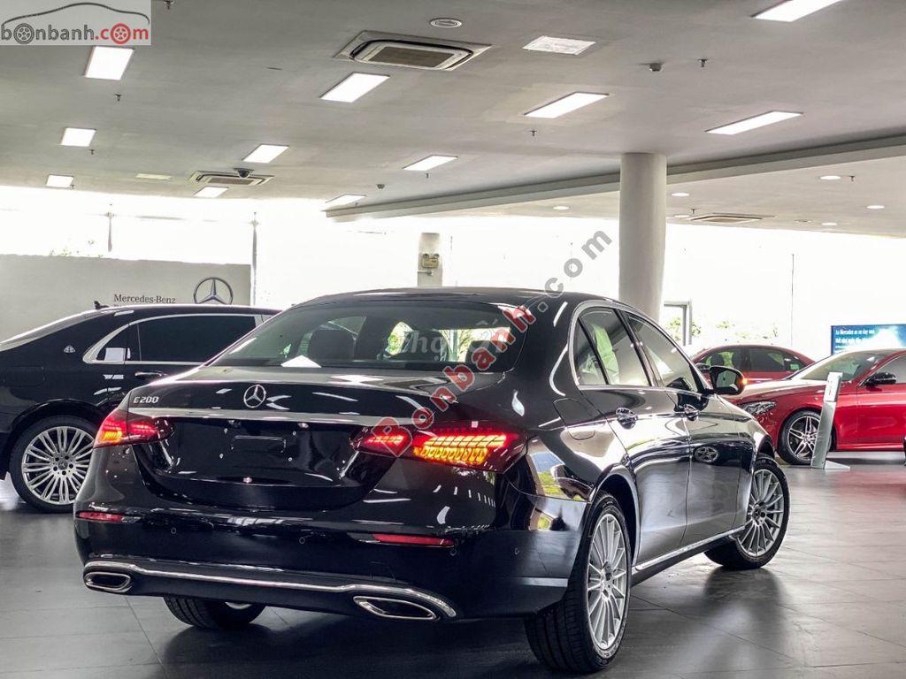 Mercedes Benz E200 Exclusive 2025 - 2 Tỷ 099 Triệu. Mua bán Ô tô tại Quận Ba Đình Hà Nội được đăng bởi Nguyễn Văn Chung hình 6
