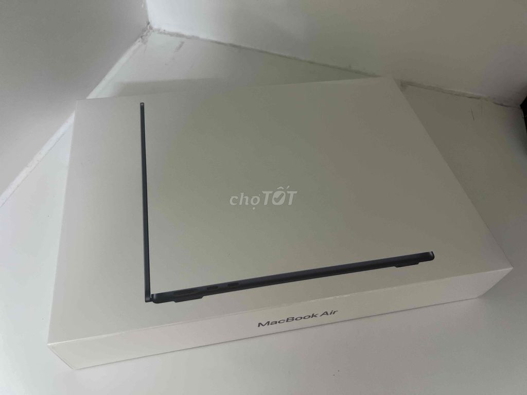 Macbook air m2 13 inches ram 16gb ssd 256gb new