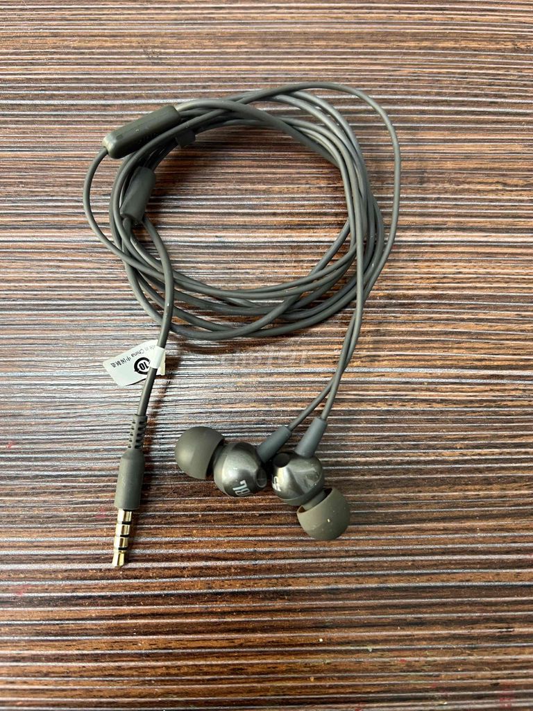 Tai nghe JBL có dây Xám. Mua bán Tivi, Âm thanh tại Quận 11 Tp Hồ Chí Minh được đăng bởi Lê Nguyễn hình 1