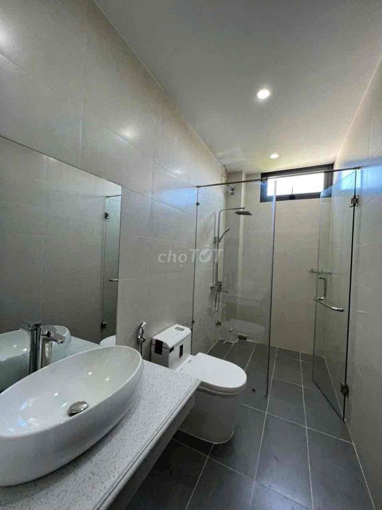 New furnished 3-storey house on Trần Kim Xuyến — photo 8