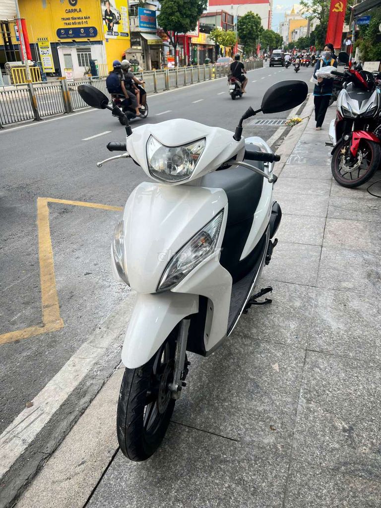 Honda vision 2013 mới 90% biển số thành phố. Mua bán Xe máy tại Quận Tân Phú Tp Hồ Chí Minh được đăng bởi Tuanduy hình 6