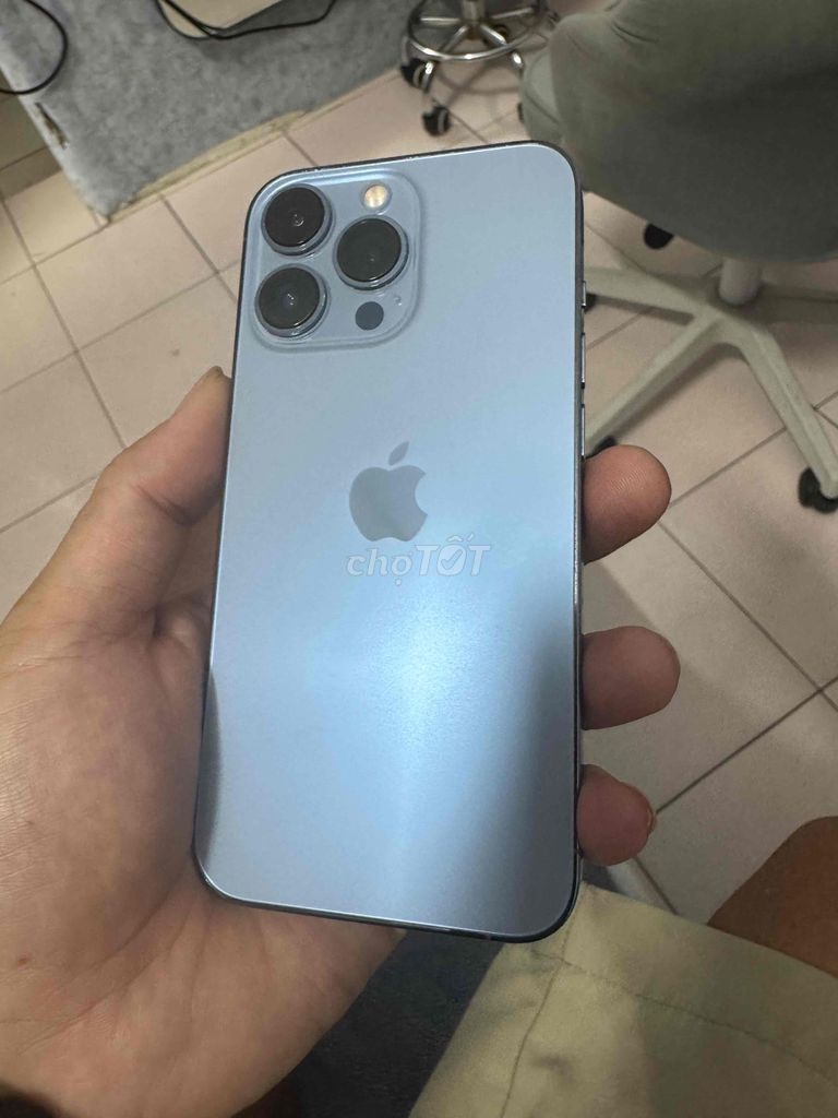 iPhone 13 Pro 256GB Zin- Việt Nam. Mua bán Điện thoại tại Quận Long Biên Hà Nội được đăng bởi ADAYROI ĐIỆN THOẠI RUBY  hình 1