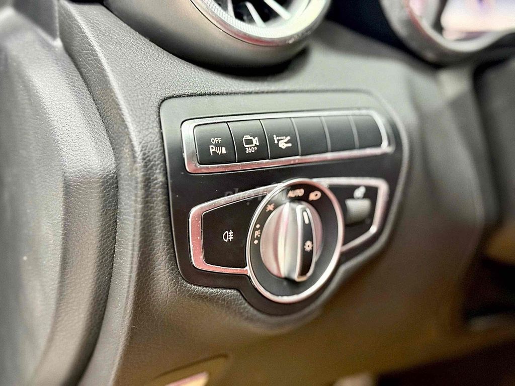 Mercedes Benz C300 AMG 2017 siêu lướt. Mua bán Ô tô tại Thành phố Thủ Đức Tp Hồ Chí Minh được đăng bởi Nguyen Trung hình 9