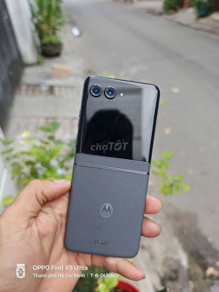 Motorola Razr 50S 12/256 đẹp 99% , sạc 4 lần .. Mua bán Điện thoại tại Quận Bình Tân Tp Hồ Chí Minh được đăng bởi Thái Bình Dương hình 1
