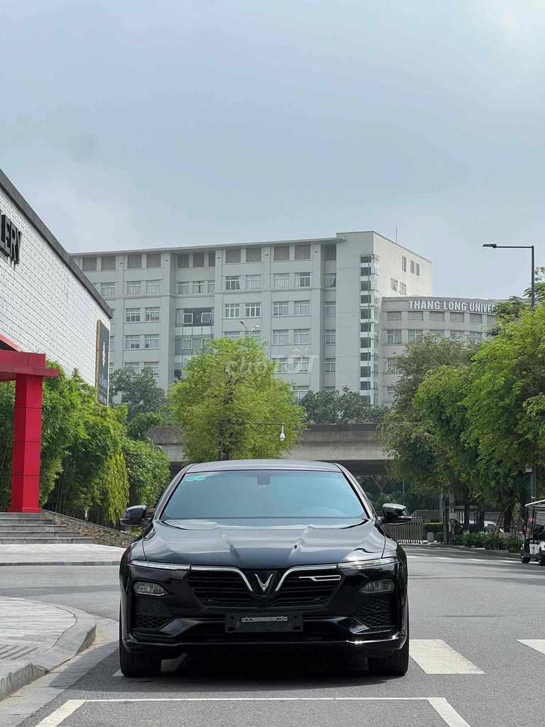 VinFast Lux A2.0 2022 A2.0 Tiêu chuẩn - 35000 km