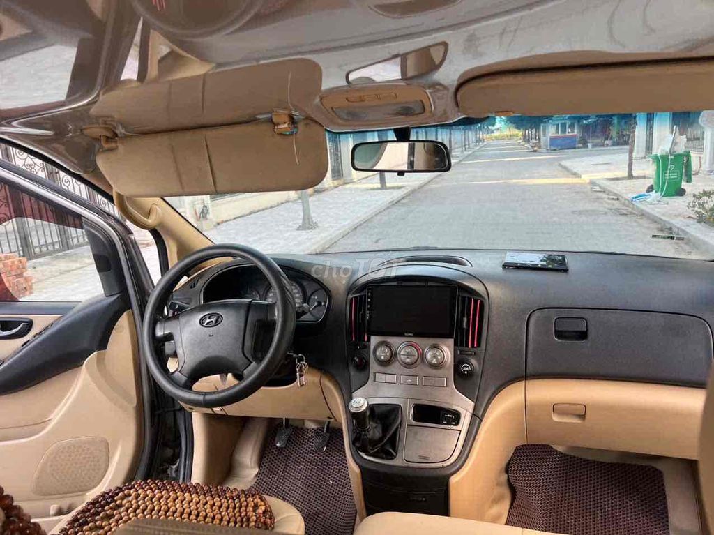 Hyundai Grand Starex 2011 - 9 chỗ. Mua bán Ô tô tại Quận Hà Đông Hà Nội được đăng bởi Hiệp Xoăn Hà Đông hình 17