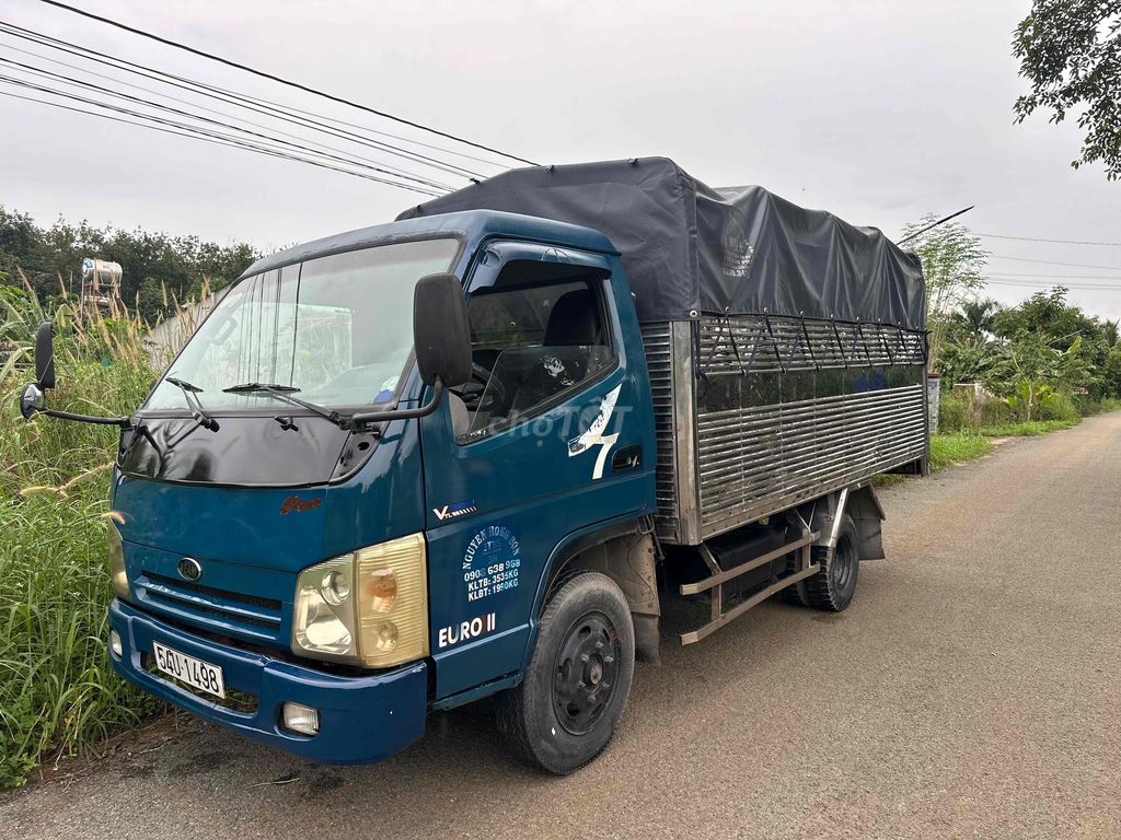 xe tải veam sx 2010 tải 1t5 thùng bạc 3m7. Mua bán Xe tải, xe ben tại Huyện Bàu Bàng Bình Dương được đăng bởi Trần Văn Quang hình 1