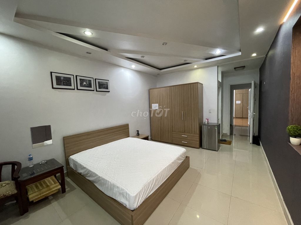 Cho thuê nhà 7 ngủ khép kín phố Văn Cao, DT: 60m2 x 5 tầng.