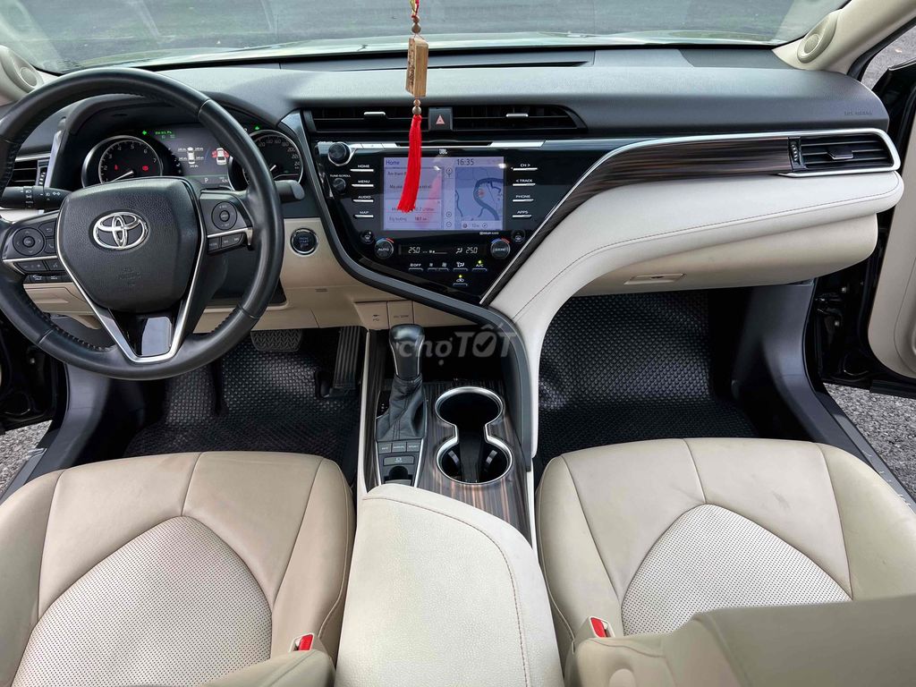 Toyota Camry 2021 2.5Q đen VIP 1 chủ tuyệt đẹp. Mua bán Ô tô tại Thành phố Thủ Đức Tp Hồ Chí Minh được đăng bởi Mr Điệp  hình 13