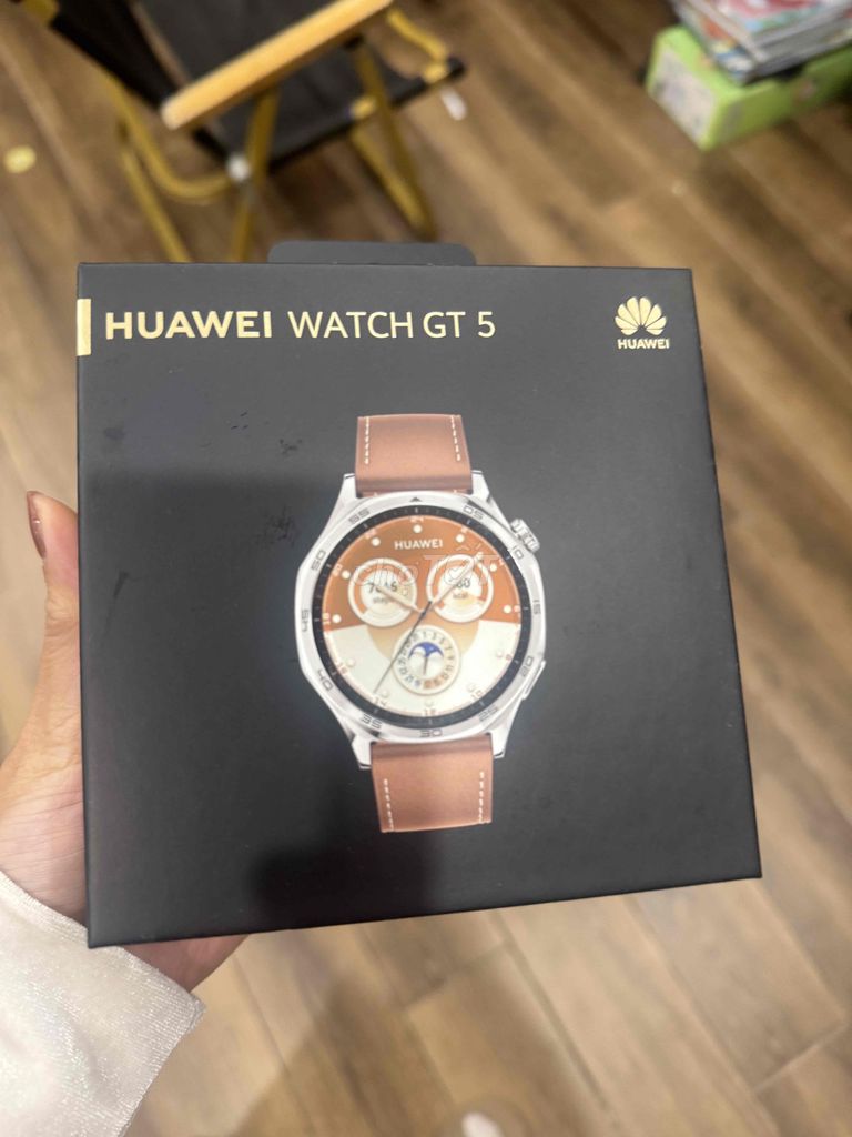Huawei Watch GT 5 Dây da Nâu. Mua bán Thiết bị đeo thông minh tại Quận Bắc Từ Liêm Hà Nội được đăng bởi Em Thúy hình 1