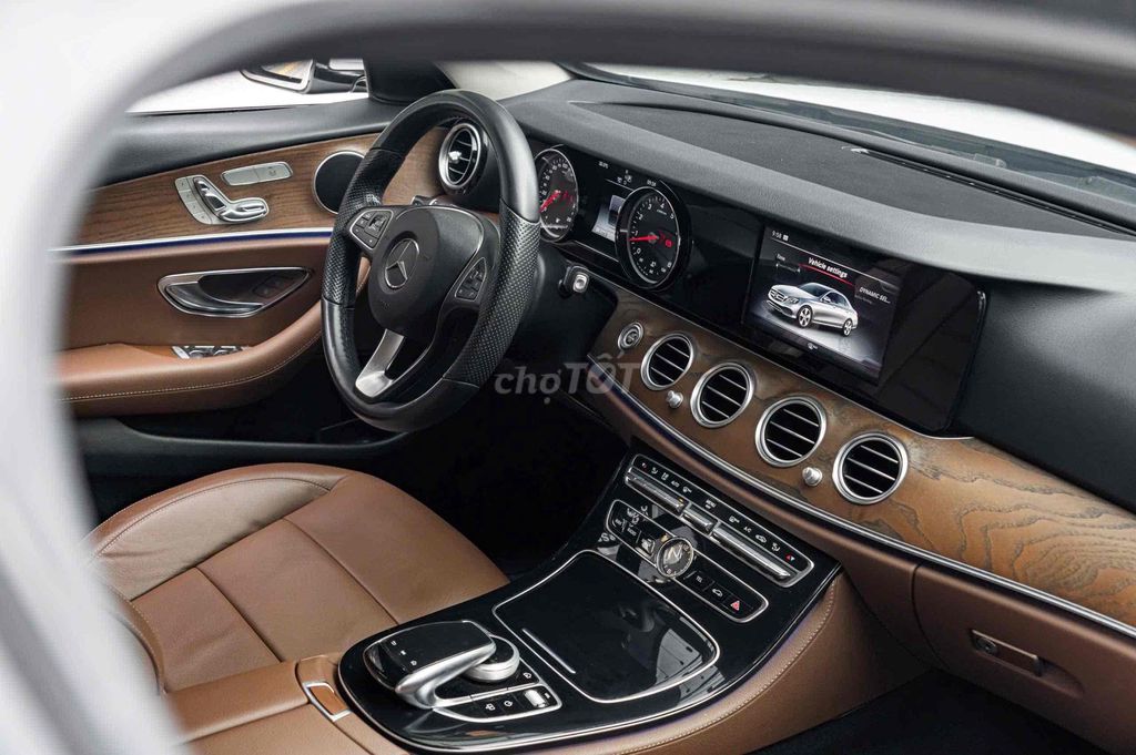 LONG ANH AUTO về Mercedes E200 model 2018. Mua bán Ô tô tại Quận 7 Tp Hồ Chí Minh được đăng bởi LongAnh AuTo  hình 11