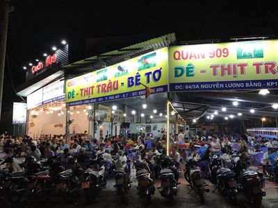 Mặt bằng kinh doanh mặt tiền ngay Phú Mỹ Hưng - Nguyễn Lương Bằng.