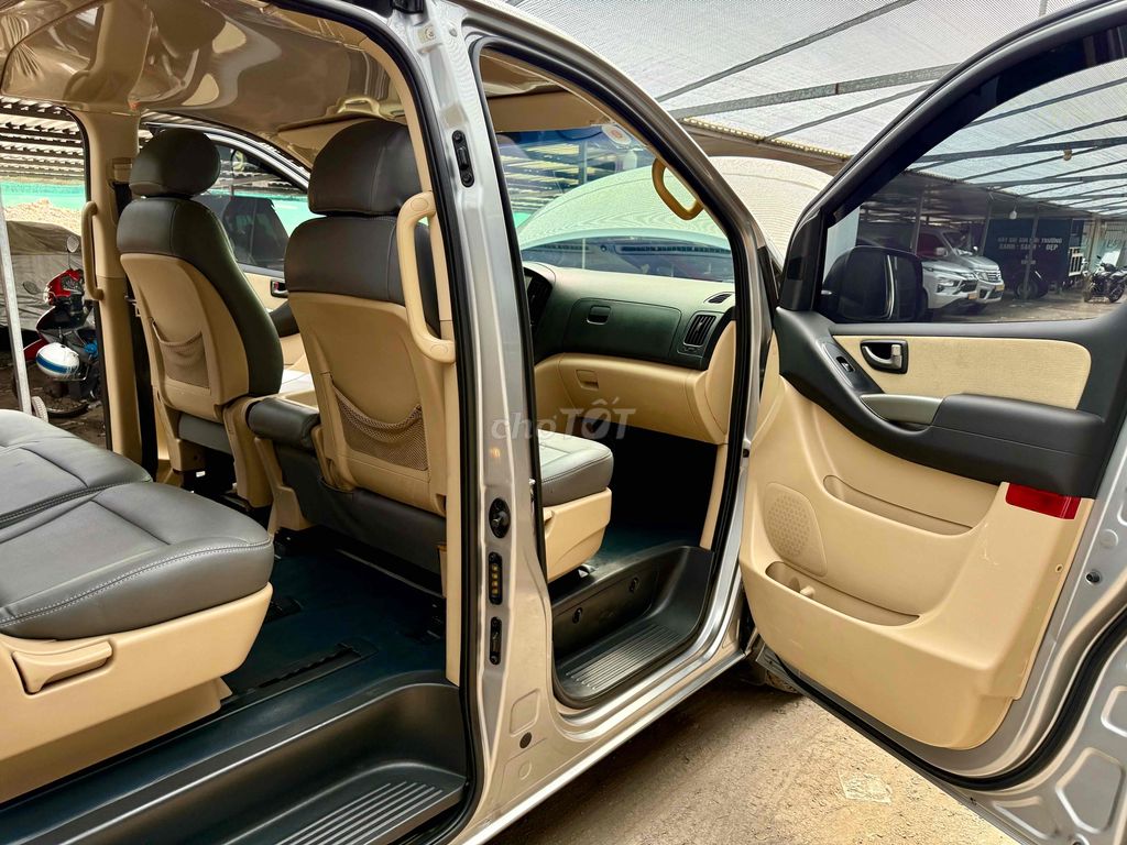 Hyundai Grand Starex 2015 máy dầu 9 chỗ. Mua bán Ô tô tại Quận Gò Vấp Tp Hồ Chí Minh được đăng bởi Bình An Ôtô  hình 14