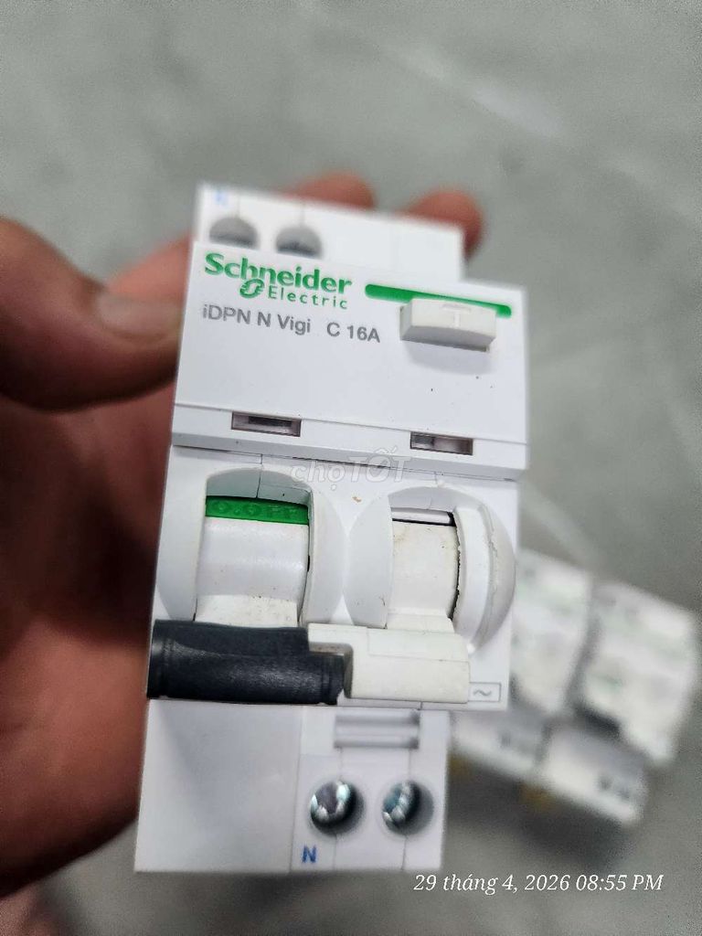Thiết bị điện Schneider RCBO 16A 20A. Mua bán Đồ chuyên dụng, Giống nuôi trồng tại Thành phố Pleiku Gia Lai được đăng bởi VoHo hình 1