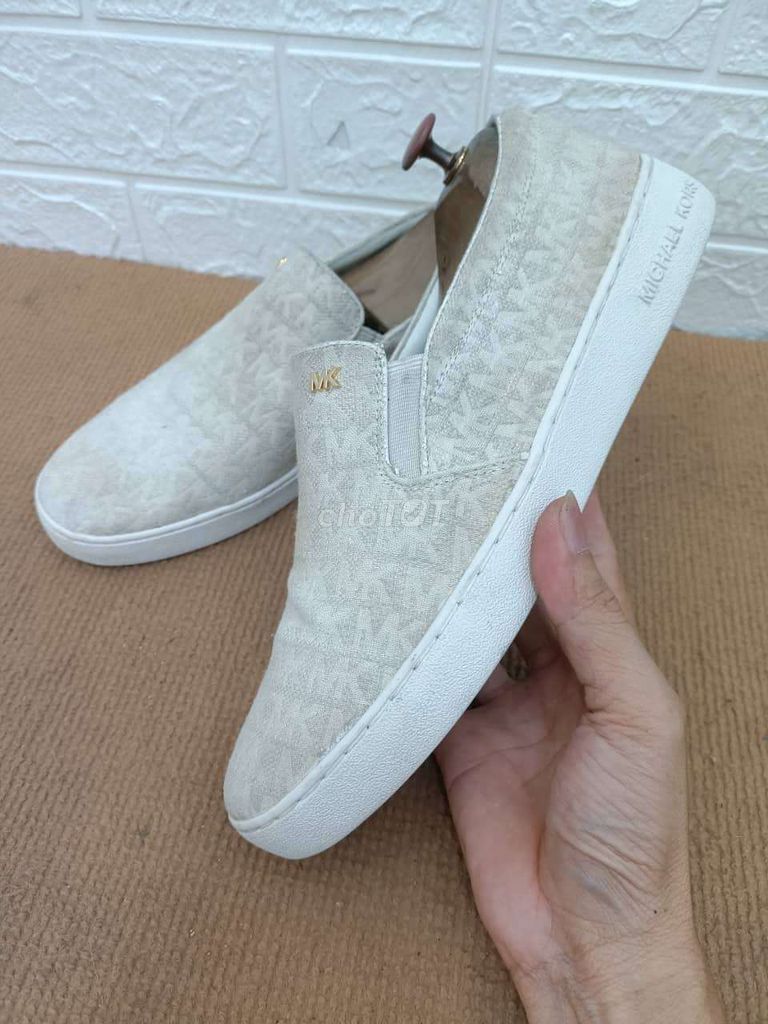 Slip on Unisex hãng Michael Kors size 41-41.5