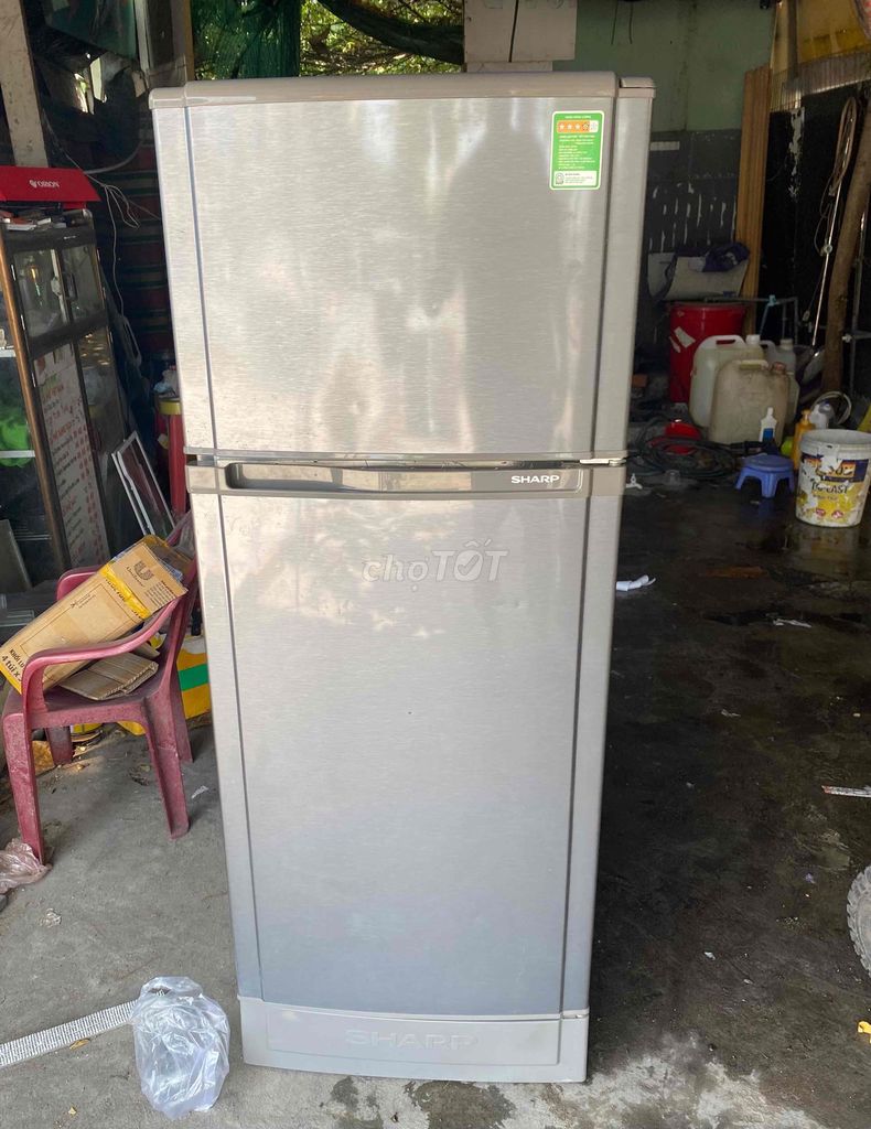 Tủ lạnh Sharp 180L Xám. Mua bán Tủ lạnh tại Quận 8 Tp Hồ Chí Minh được đăng bởi Điện Máy Uy Tín hình 1