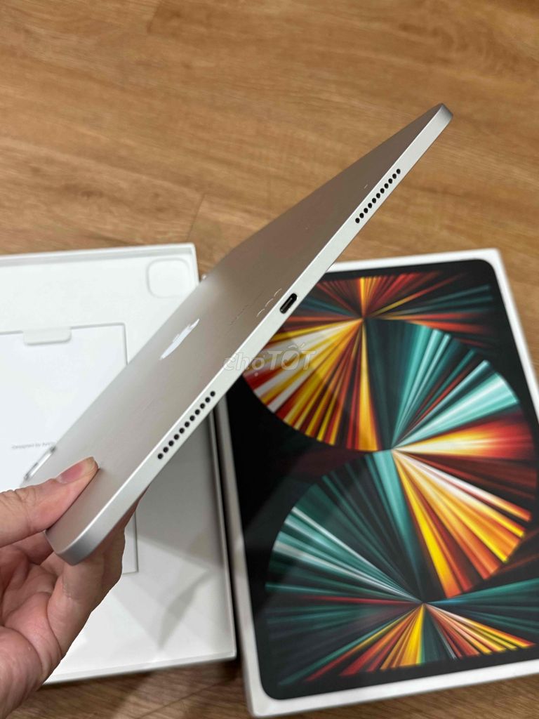 iPad Pro M1 256G Fullbox đẹp như mới. Bản 12.9” hi