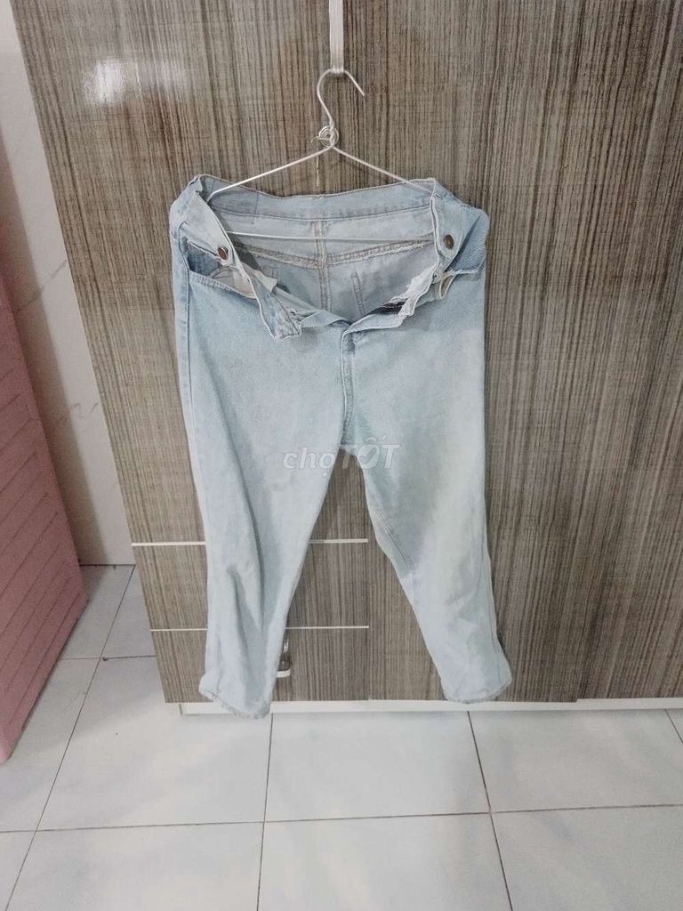 Quần jean nữ vải jean còn tốt. Mua bán Quần áo tại Thị xã Hương Thủy Thừa Thiên Huế được đăng bởi ngô trang hình 1