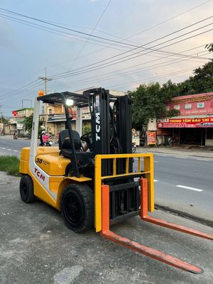 Xe nâng dầu 3t đời cao. Mua bán Phương tiện khác tại Huyện Đức Hòa Long An được đăng bởi Danh Nguyen