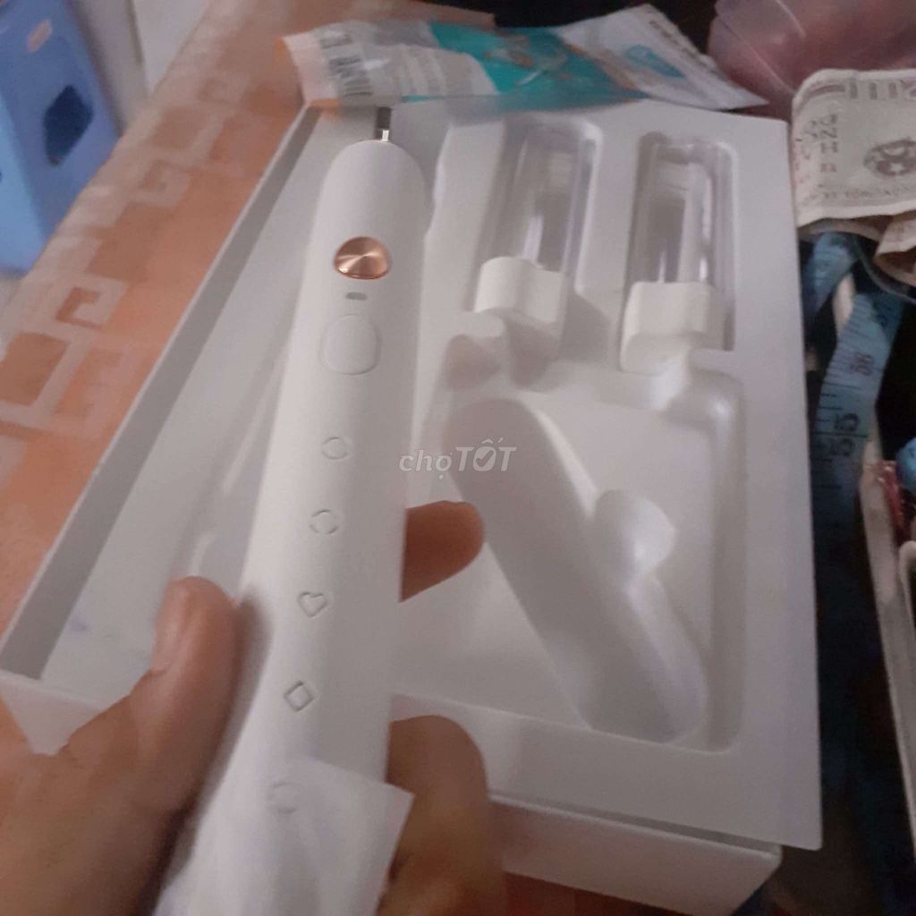 Bàn chải điện Trắng Mới. Mua bán Nội thất, đồ gia dụng khác tại Huyện Chợ Gạo Tiền Giang được đăng bởi Thiện Nguyễn hình 1