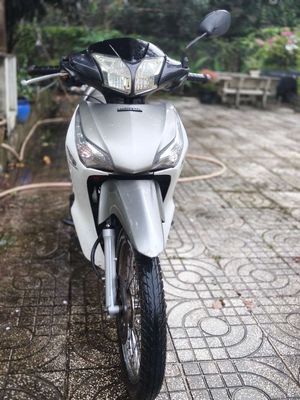 Honda Future mập 2012 Trắng xám đen. Mua bán Xe máy tại Huyện Phú Giáo Bình Dương được đăng bởi Chuyên Gà Hồ Tiến Vua