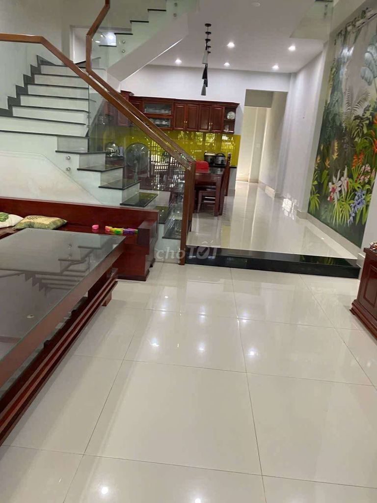 🌺🌺Cho thuê nhà nguyên căn đường Hói Kiểng 
Nhà 2,5 . 18 triệu.hòa xuân