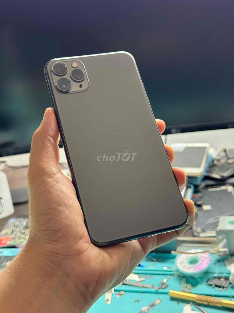 iPhone 11 Pro Max 64GB Xám Đã sử dụng. Mua bán Điện thoại tại Quận Ninh Kiều Cần Thơ được đăng bởi Nam Lê hình 1