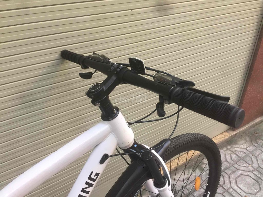 Xe đạp thể thao LIMITRACING-S200 vành 26. Mua bán Xe đạp tại Quận Hoàn Kiếm Hà Nội được đăng bởi Lê Huy hình 4