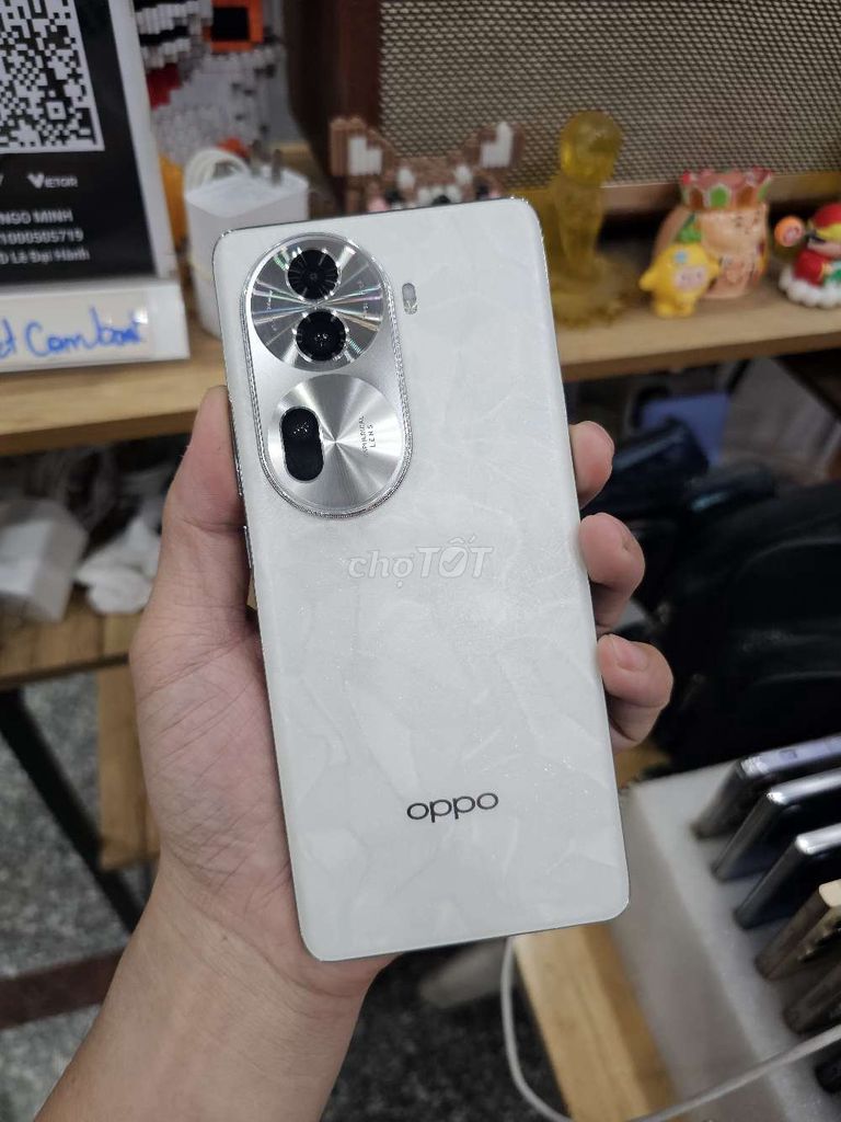 OPPO RENO 11 PRO 5G TRẮNG 12/512 99% V/N SẠC 80W