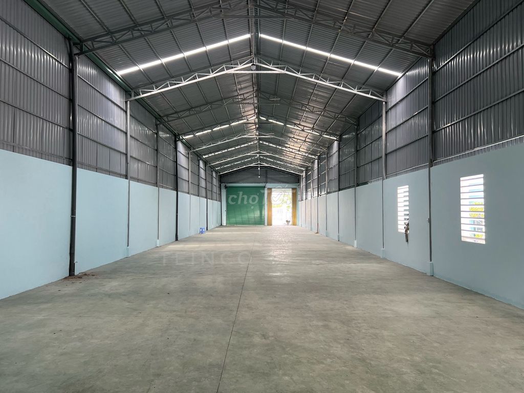 Kho xưởng bãi 850m² kho xây dựng 500m² có điện 3 pha, lộ Container