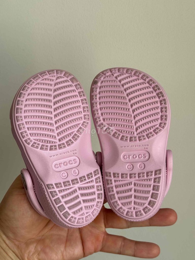 Sandal crocs chính hãng cho bé