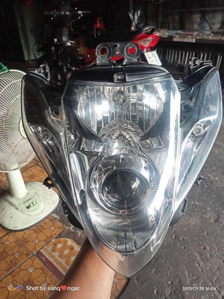 Đèn pha Nouvo 5. Mua bán Phụ tùng xe tại Huyện Tam Bình Vĩnh Long được đăng bởi Tèo  hình 1
