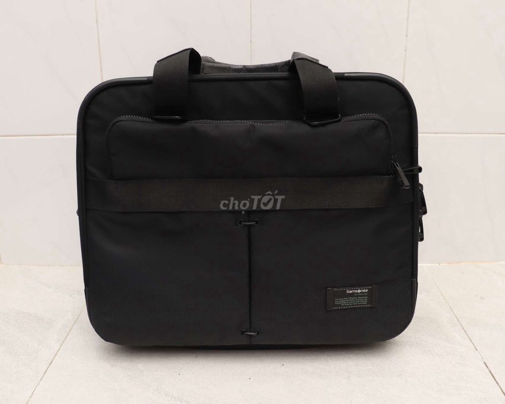 Vali Samsonite Vải Đen 42cm 95%. Mua bán Túi xách tại Quận 6 Tp Hồ Chí Minh được đăng bởi QA hình 1