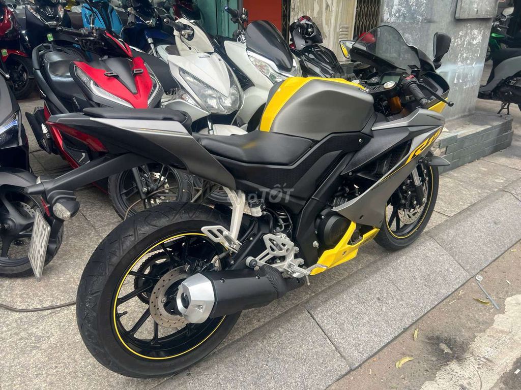 Yamaha r15 v3 150 2020 mới 90% Bstp chính chủ. Mua bán Xe máy tại Quận Tân Phú Tp Hồ Chí Minh được đăng bởi Tuanduy hình 2